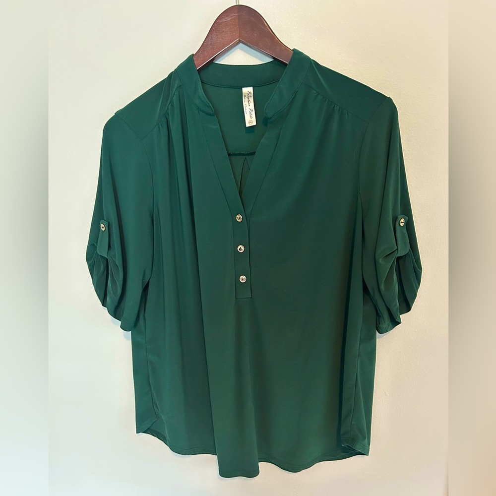 Quarter sleeve blouse
